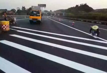 蘇州工廠道路劃線優(yōu)質(zhì)商家，蘇州吳江區(qū)道路交通劃線找飛揚(yáng)市政