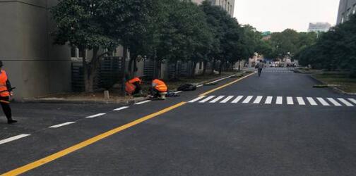 蘇州醫(yī)院道路劃線標(biāo)準(zhǔn)？提高行車(chē)安全