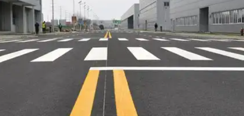 蘇州工廠車間劃線施工選哪家？專業(yè)團(tuán)隊(duì)助力工廠規(guī)范生產(chǎn)