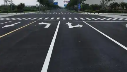 蘇州相城區(qū)廠區(qū)劃線選哪家？專業(yè)施工團(tuán)隊(duì)，多年經(jīng)驗(yàn)值得信賴