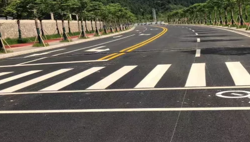 蘇州廠(chǎng)區(qū)停車(chē)場(chǎng)車(chē)位劃線(xiàn)哪家好？專(zhuān)業(yè)團(tuán)隊(duì)為您定制方案