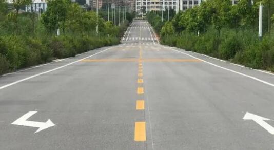 蘇州廠區(qū)劃線，自有施工團隊打造安全高效廠區(qū)